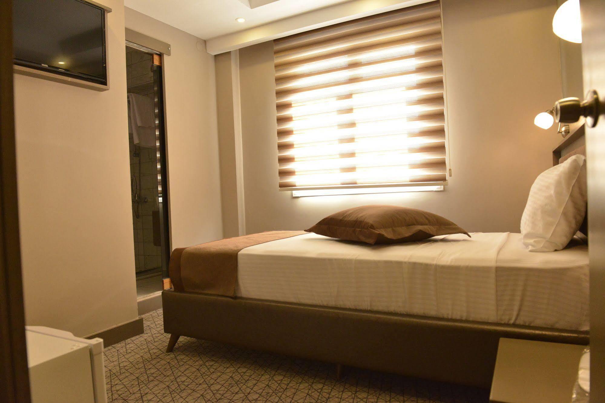 Turkeli Otel Istanbul Bagian luar foto